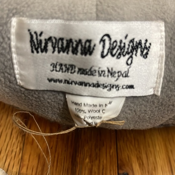 Nirvana Designs Knit Made In Nepal Winter Hat Charcoal Gray - Picture 4 of 5